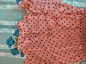 Polka Dot Ballon Sleeves Top
