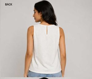 Chic White Textured Sleeveless Top with Necklace D