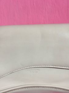 korean shoulder bag with chain detail