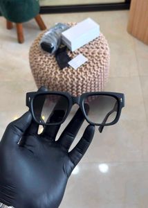 Stylish Black Square Sunglasses