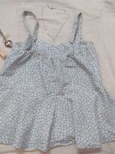 blue floral top 🫧🫐🪽