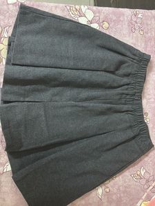 grey pleated mini skirt