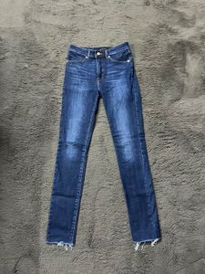 Original Levis Dark Denim Skinny Jeans