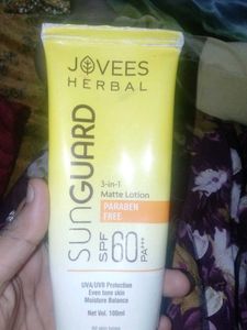 JOVEES Herbal Moisturizer SPF 60