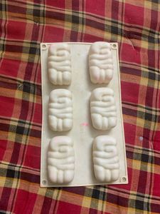 Novelty Soap Mold - 6 Cavity Design
