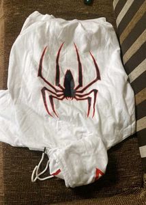 set of 2 Spider Hoodie black and white