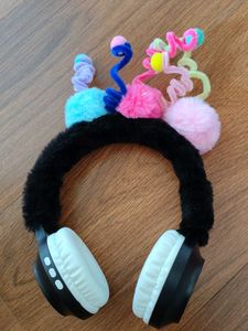 Cute Wireless Headphones with fuzzy features