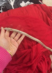In video color of the dress has been changed