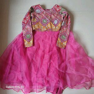 Beautiful Embroidered Lehenga Choli Set