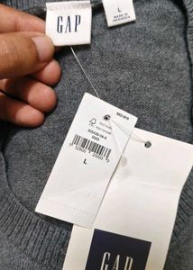 GAP Women's Slim Crewneck Cardigan