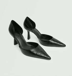 MANGO Croc Textured Pumps