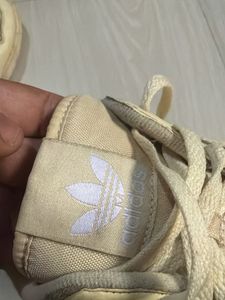 Adidas Continental 80 Men Size 8 Yellow aq1054 Mis