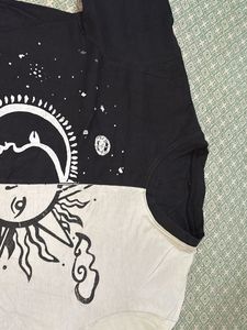 Oversized T-shirt with Split Half Black White Sun