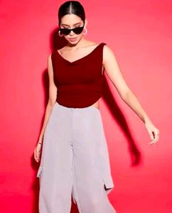 Chic V-Neck Sleeveless Top