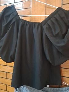 puffy  sleeve top n stripped   trouser  in importe