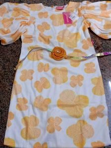 Chic White Floral Puff Sleeve Dress