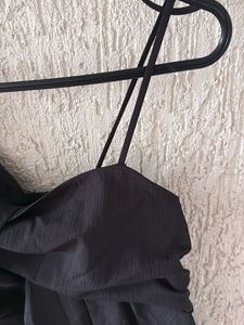 Chic Black One-Shoulder Top