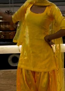 patiala suit salwar 650/- (machine stitched )