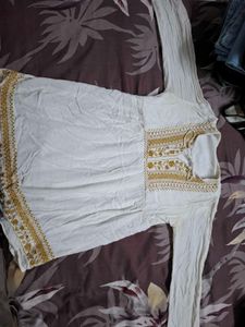 Embroidered White Boho-Style Kurti Tunics