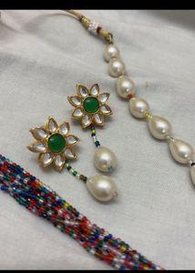 Elegant Pearl &amp; Kundan navratna Necklace Set
