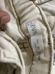 Light Wash Elastic Waist Jeans