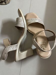Stylish heels for Women - perfect fit
