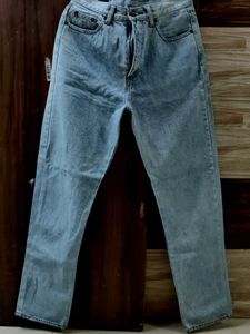 Light Wash Straight Leg Jeans