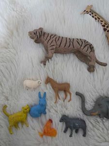 12 pcs of Safari Animal Toy Figurines