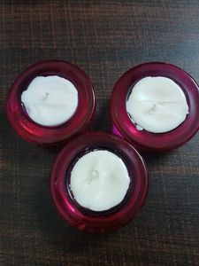 Set of 3 Tealight Candles in Red Holders