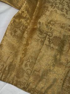 PREMIUM BANARASI GOLDEN BLOUSE.