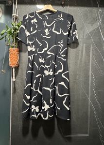Chic Black &amp; White Printed Mini Dress