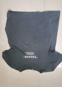 Grey "YEEAAH" Graphic T-Shirt
