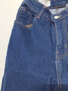 Classic Dark Wash High-Waisted Jeans