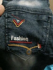 Stylish Blue Washed Jeans