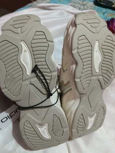 Zudio New with tag White Chunky Sneakers