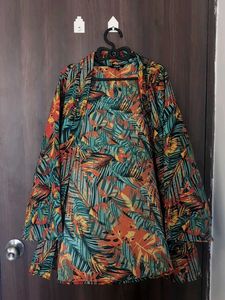 Tropical Print Ruffle Crop Top with Shorts and Jac