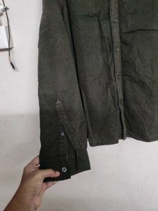 Men's Dark Green Button-Down Shirt