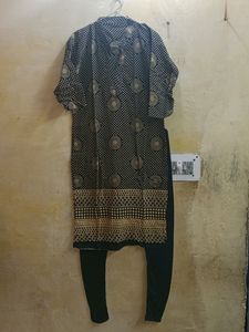 Women's Black Kurti With Legging
