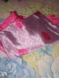 Beautiful Pink Leaf Print Saree