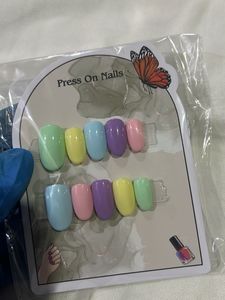 Pastel Press-On Nails