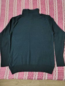 Buttoned Knit Top (Adidas, used)
