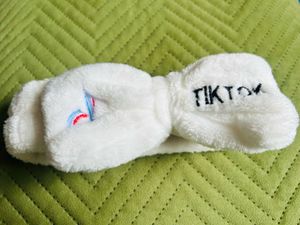 Brand New White Plush Headband ✨✨✨