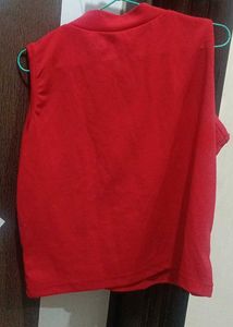 Red Sleeveless Crop Top