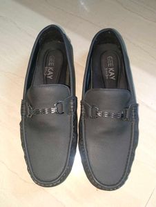 Loafers shoes