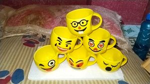 Emoji Cup Set