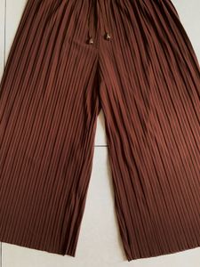 Pleated Wide-Leg Pants