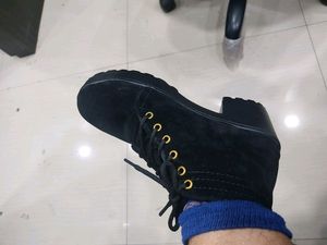 New Scude Black Boots