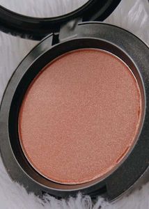 MAC Sheertone Blush ♥️💕 Sunbasque