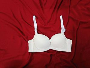 🇳🇿💫🎀White Padded Bra