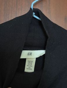H&amp;M Classic Black Mock Neck Long Sleeve Top